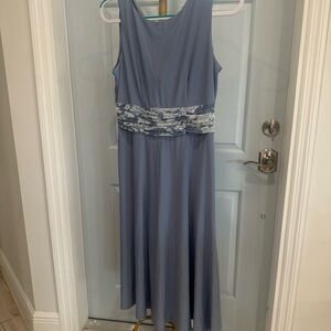 Elegant Blue Sleeveless Dress